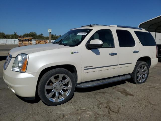  Salvage GMC Yukon