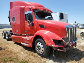  Salvage Peterbilt 579