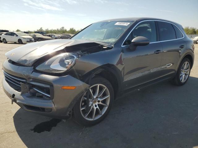  Salvage Porsche Cayenne