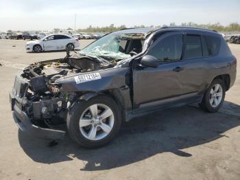  Salvage Jeep Compass