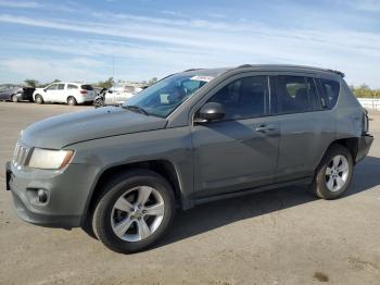  Salvage Jeep Compass