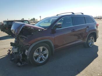  Salvage Toyota Highlander