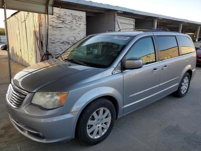  Salvage Chrysler Minivan