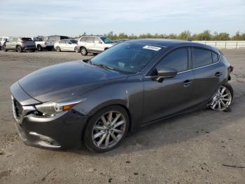  Salvage Mazda 3