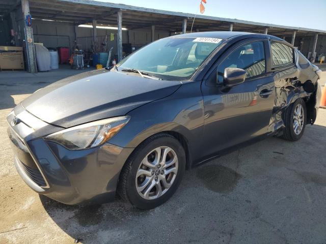  Salvage Toyota Yaris