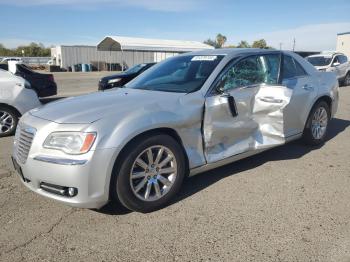  Salvage Chrysler 300