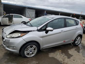  Salvage Ford Fiesta