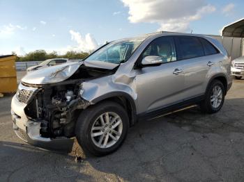  Salvage Kia Sorento