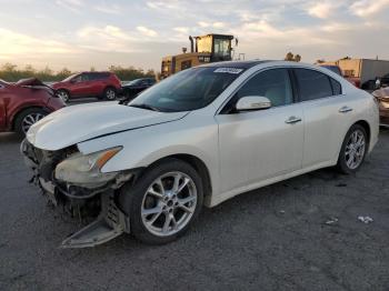  Salvage Nissan Maxima