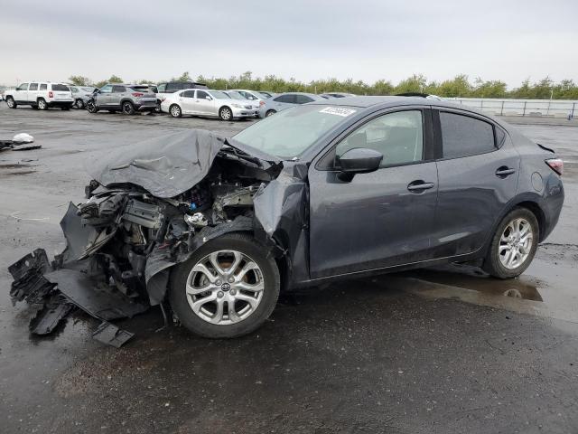  Salvage Toyota Yaris