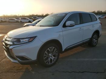  Salvage Mitsubishi Outlander