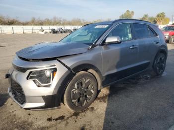  Salvage Kia Niro