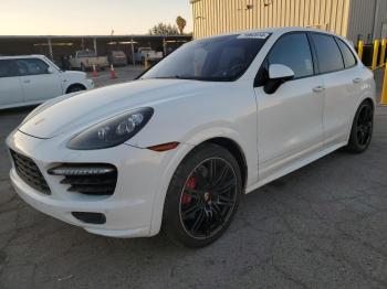  Salvage Porsche Cayenne