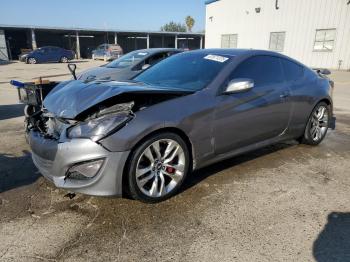  Salvage Hyundai Genesis