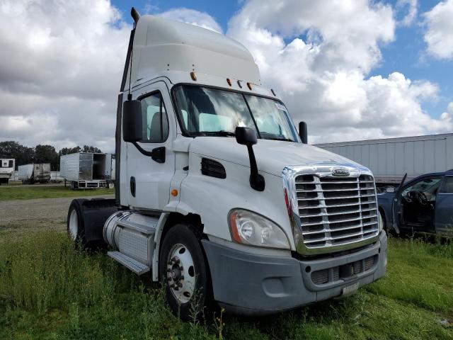  Salvage Freightliner Cascadia