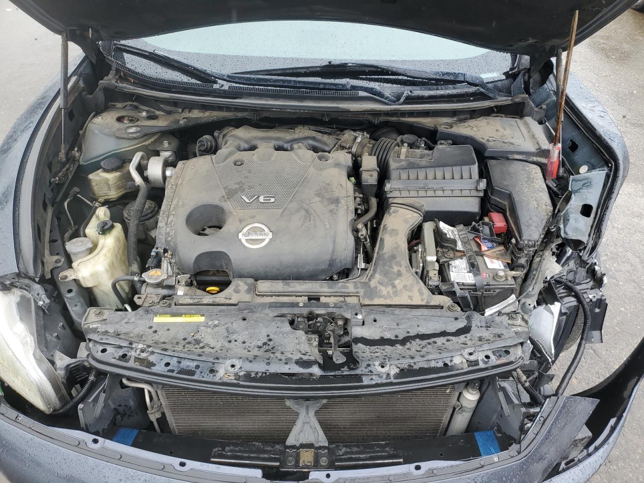 Nissan Maxima S Image 10