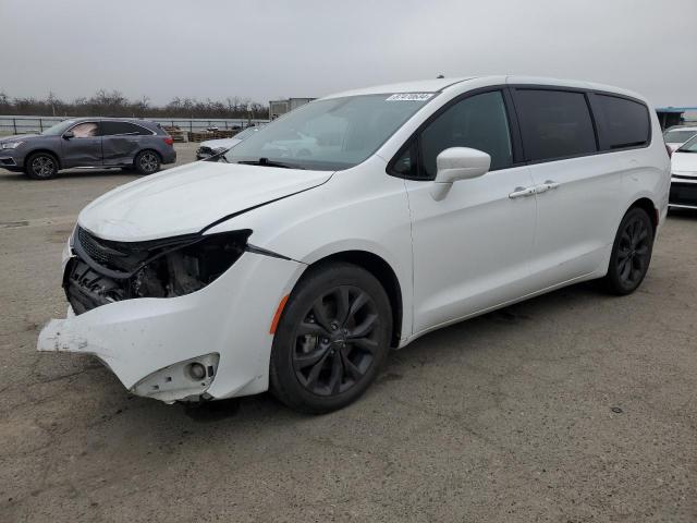  Salvage Chrysler Pacifica