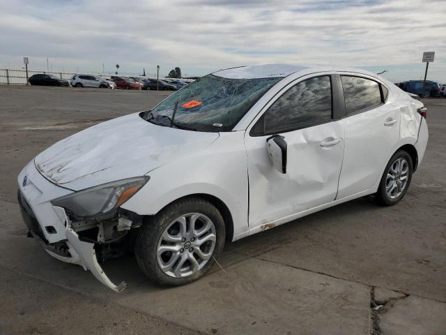  Salvage Toyota Yaris