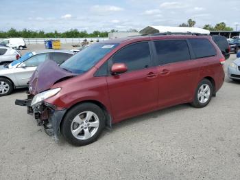  Salvage Toyota Sienna