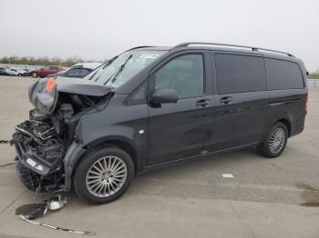  Salvage Mercedes-Benz Metris