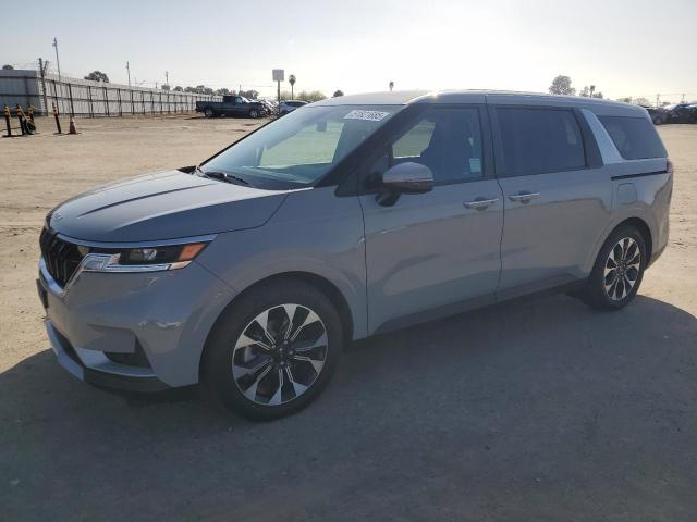  Salvage Kia Carnival