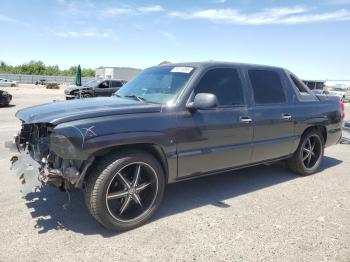  Salvage Chevrolet Avalanche
