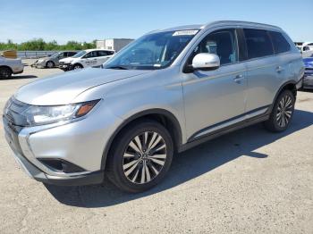  Salvage Mitsubishi Outlander
