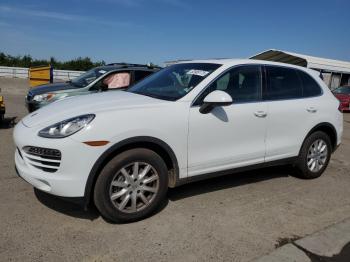  Salvage Porsche Cayenne