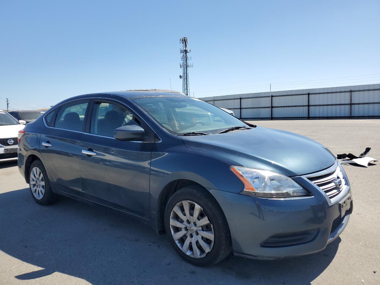 Nissan Sentra S Image 2