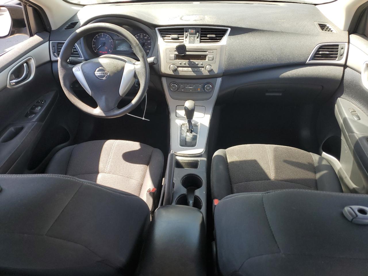 Nissan Sentra S Image 6