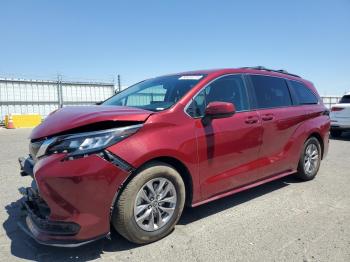  Salvage Toyota Sienna