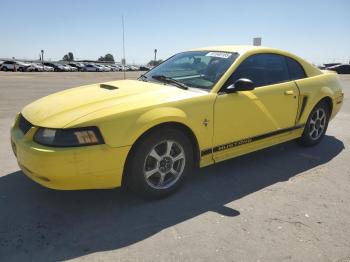  Salvage Ford Mustang