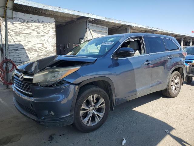  Salvage Toyota Highlander