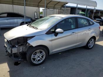  Salvage Ford Fiesta