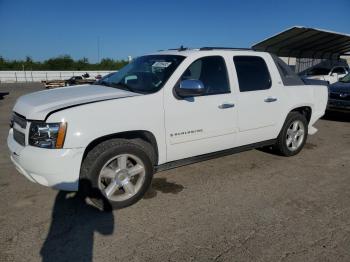  Salvage Chevrolet Avalanche