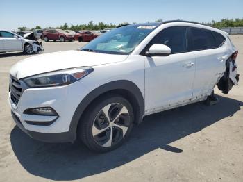  Salvage Hyundai TUCSON