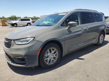  Salvage Chrysler Pacifica