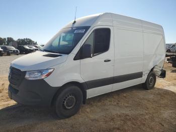  Salvage Mercedes-Benz Sprinter