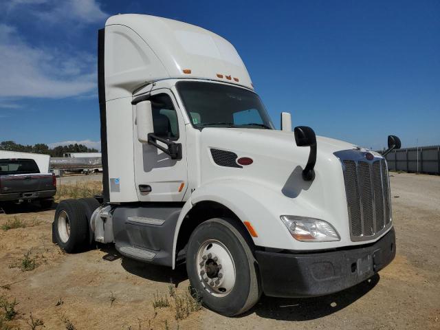  Salvage Peterbilt 579