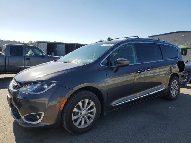  Salvage Chrysler Pacifica