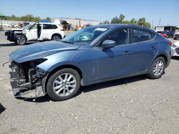  Salvage Mazda 3