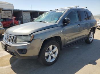  Salvage Jeep Compass