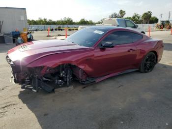  Salvage Ford Mustang