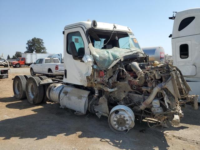  Salvage Freightliner Cascadia 1