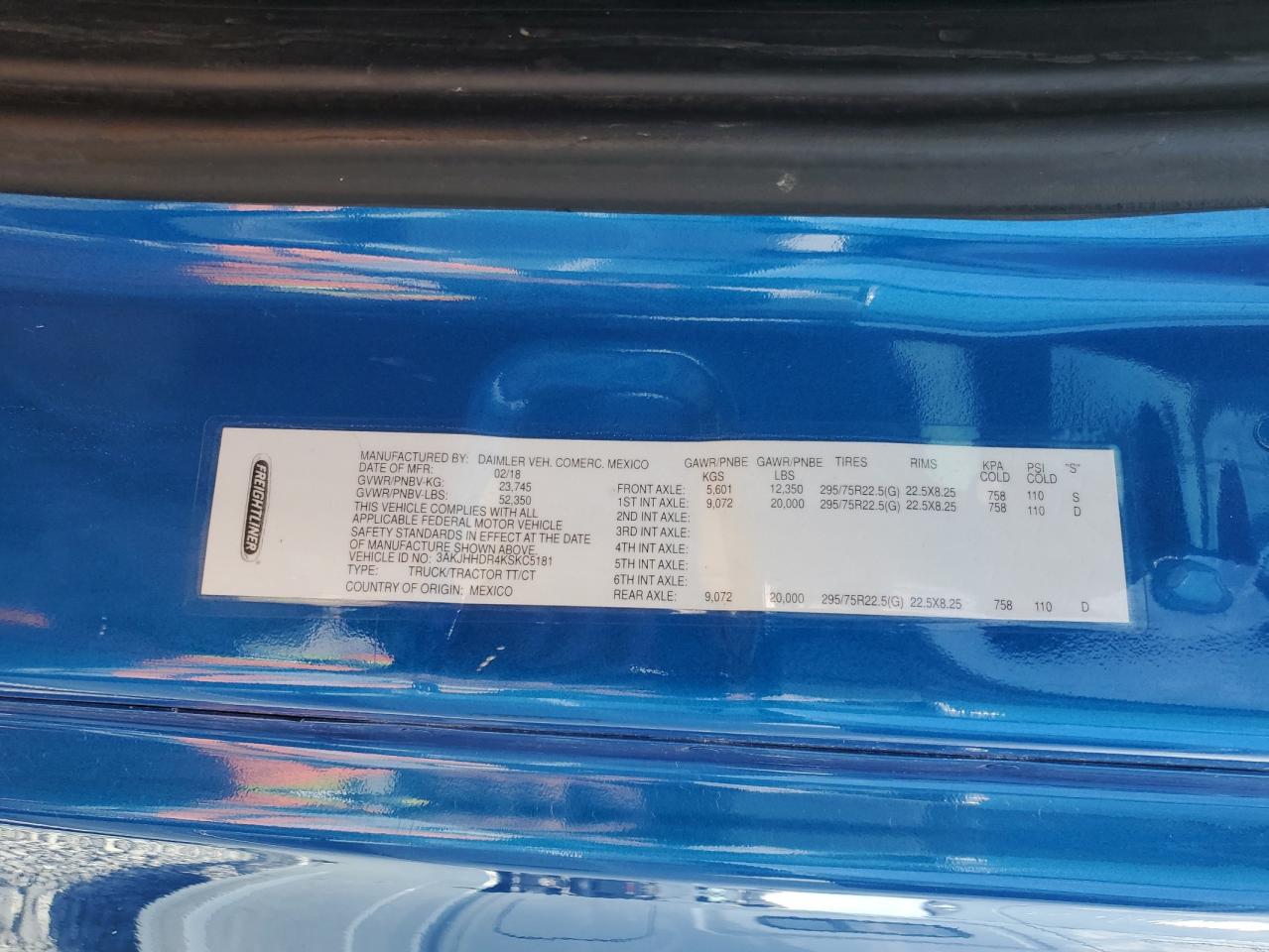 Freightliner Cascadia 1 Image 4