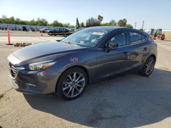 Salvage Mazda 3