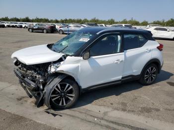  Salvage Nissan Kicks