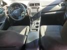 Toyota Camry Le Image 10