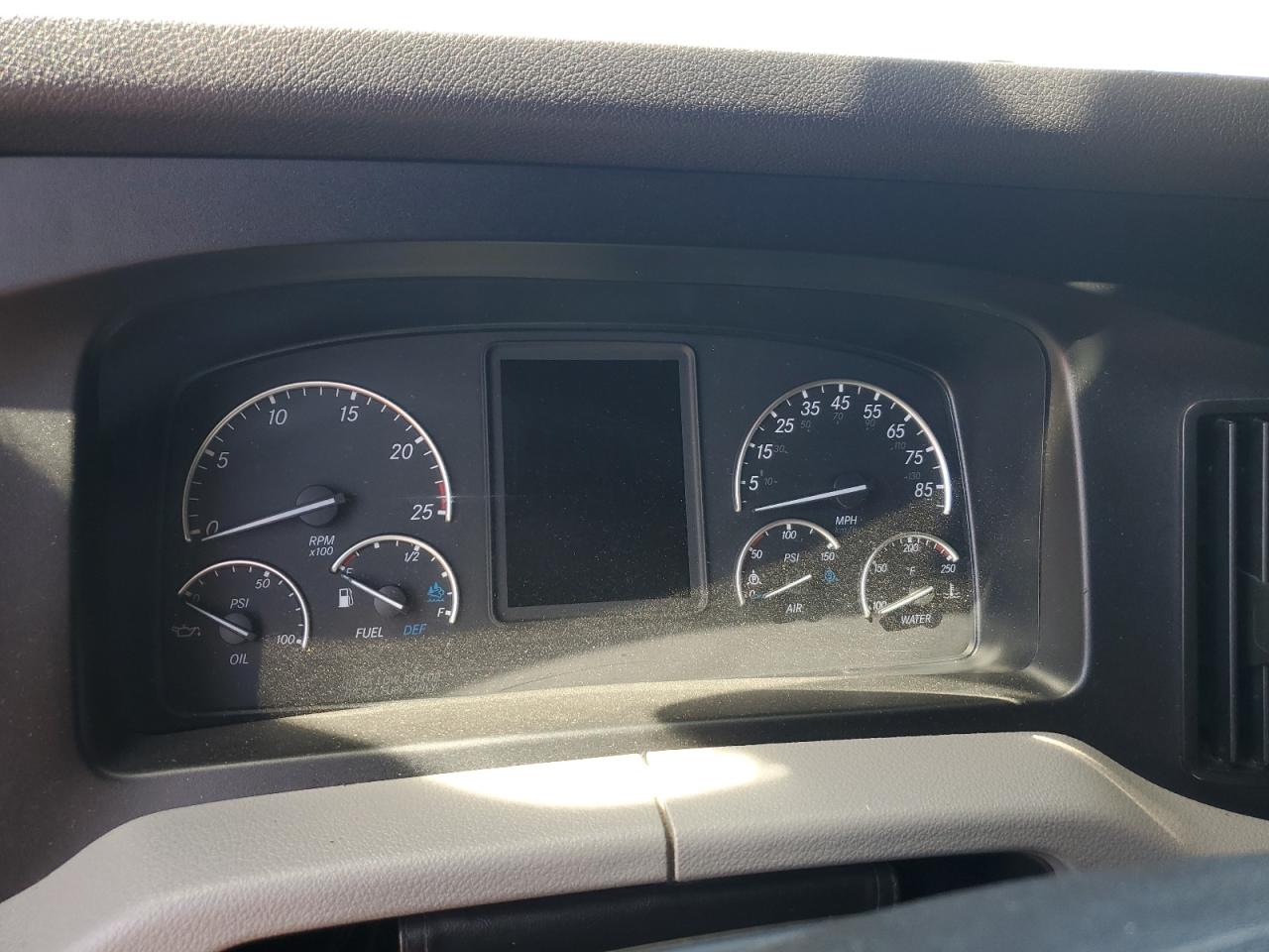 Freightliner Cascadia 1 Image 6