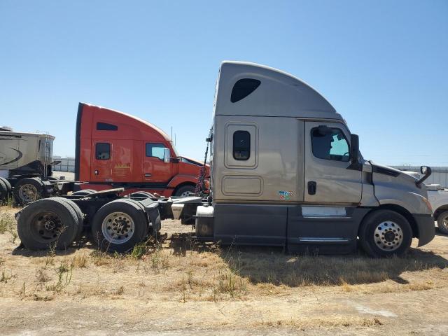 Freightliner Cascadia 1 Image 8